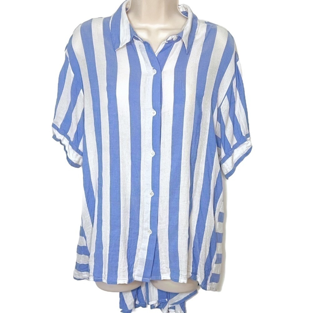 NEW Vince Camuto High Low Relaxed Fit Knit Striped Short Sleeve Button Down Top